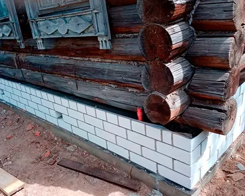 Поднятие дома